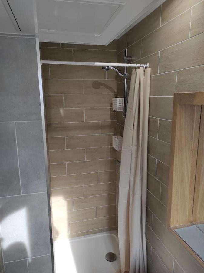 Paris Appartment 30 M2 Paris 2 Beds Subway Station 13 And 14 And 4 Saint-Ouen  Exterior foto